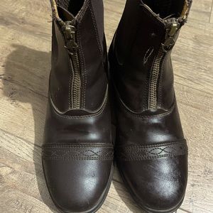 Moretta kids Paddock boots, size 2.